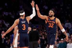 九游入口-NBA彩经：快船轻取篮网 尼克斯擒鹿 太阳胜森林狼 勇士小胜鹈鹕