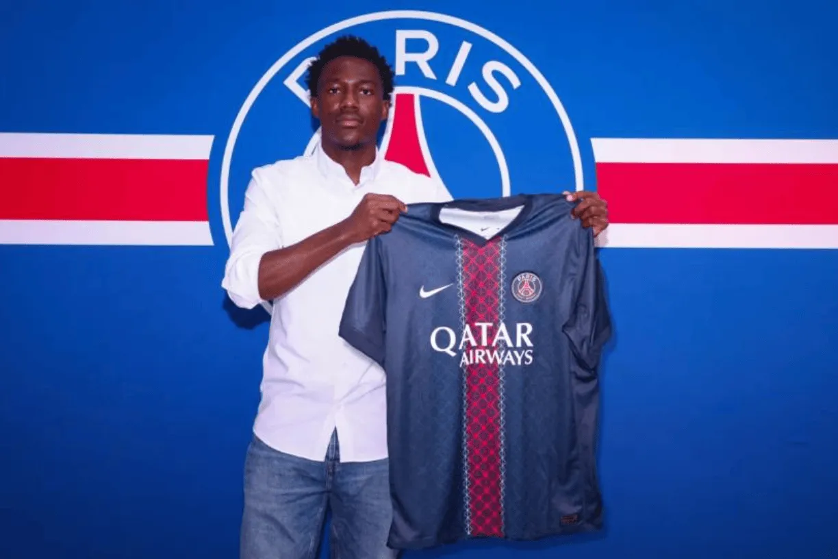 九游通道-队报：巴黎前锋杜埃的20岁表弟埃迪-杜埃，冬窗或将离开巴黎